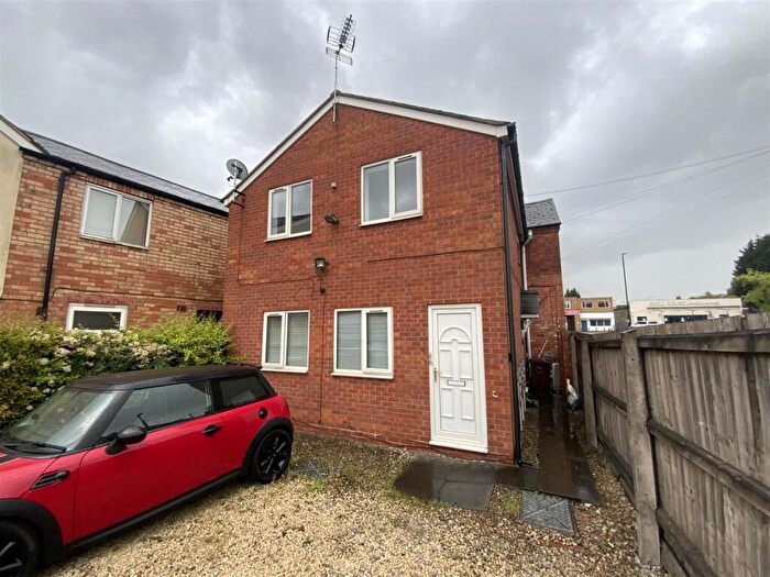 Studio To Rent In Warwick Road, Acocks Green, B27