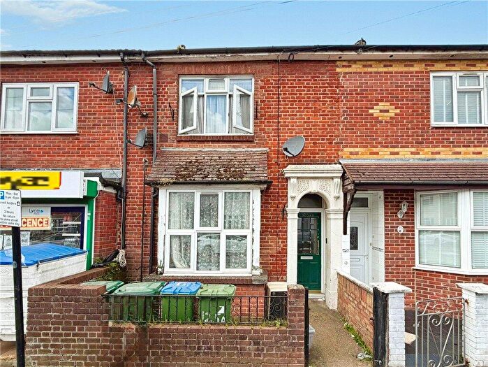 1 Bedroom Apartment For Sale In Derby Road, Southampton, Hampshire, SO14