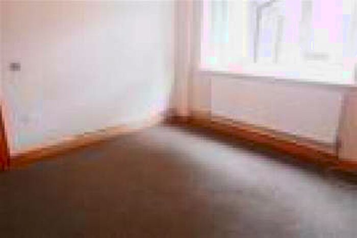 2 Bedroom Flat To Rent In Bearwood Road, B66