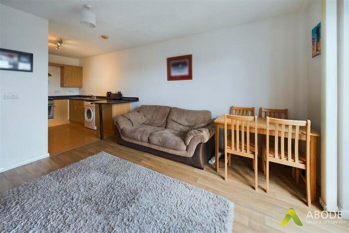2 Bedroom Apartment For Sale In Great Northern Road, Derby, DE1