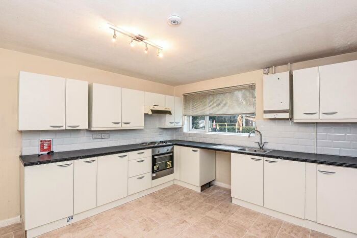 3 Bedroom Semi-Detached House To Rent In Craven Road, Newbury, RG14