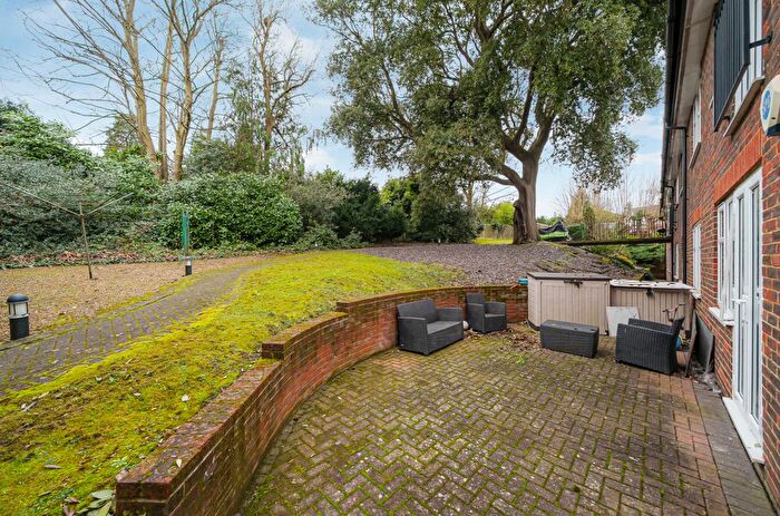 1 Bedroom Flat For Sale In Denbridge Road, Bromley, BR1