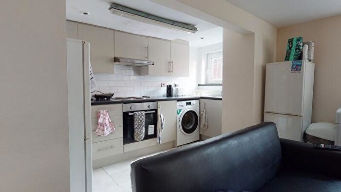 4 Bedroom Terraced House To Rent In Royal Park Avenue, Hyde Park, Leeds, LS6