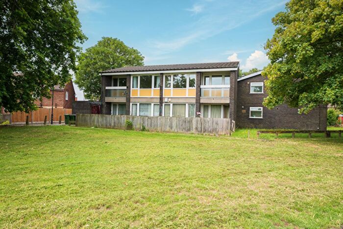 1 Bedroom Flat For Sale In Heathfield Terrace, Plumstead, SE18
