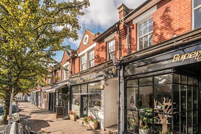 2 Bedroom Flat To Rent In White Hart Lane, Barnes, SW13