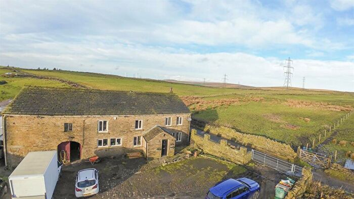 4 Bedroom Farm House For Sale In Todmorden Old Road, Bacup, Rossendale, OL13