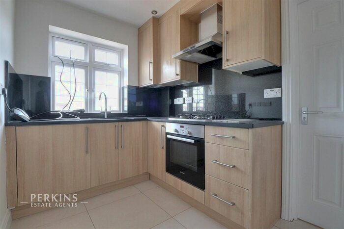 5 Bedroom End Of Terrace House To Rent In Melbury Avenue, Southall, UB2