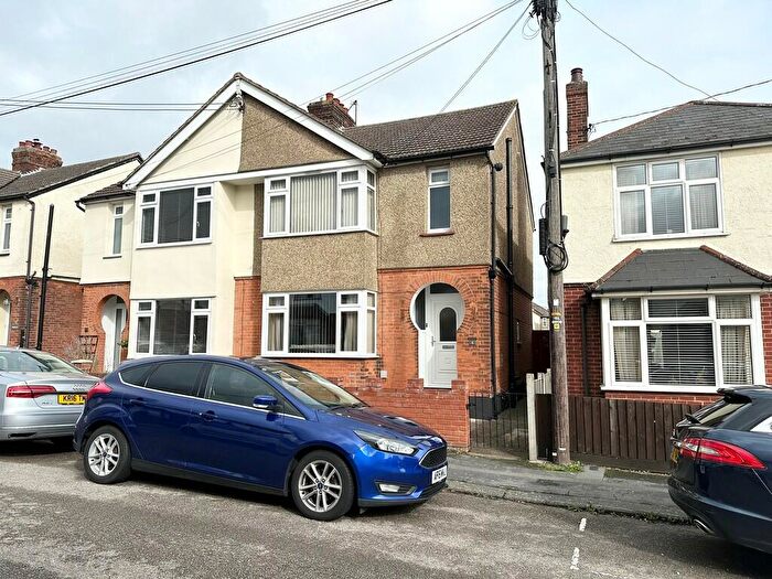 3 Bedroom Semi-Detached House For Sale In Harold Road, Braintree, CM7