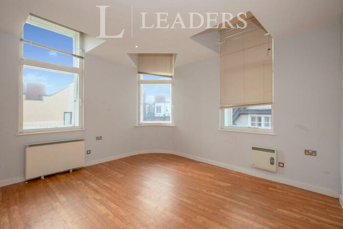 2 Bedroom Flat To Rent In Fish Street, Northampton, Northamptonshire, NN1