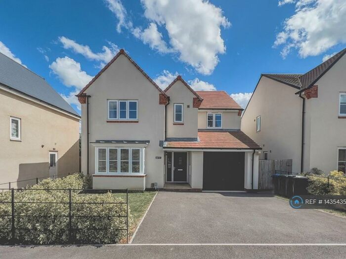 4 Bedroom Detached House To Rent In Wheeler Way, Malmesbury, SN16