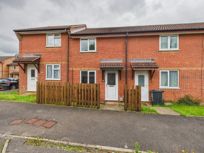 2 Bedroom Terraced House For Sale In Biddiscombe Close, Bridgwater, TA6