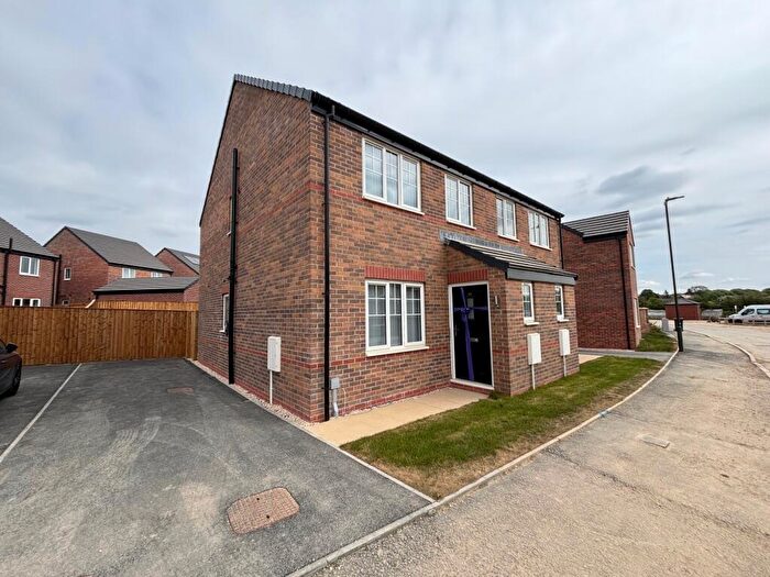 3 Bedroom Semi-Detached House To Rent In Sycamore Drive, Holmewood, Chesterfield, S42