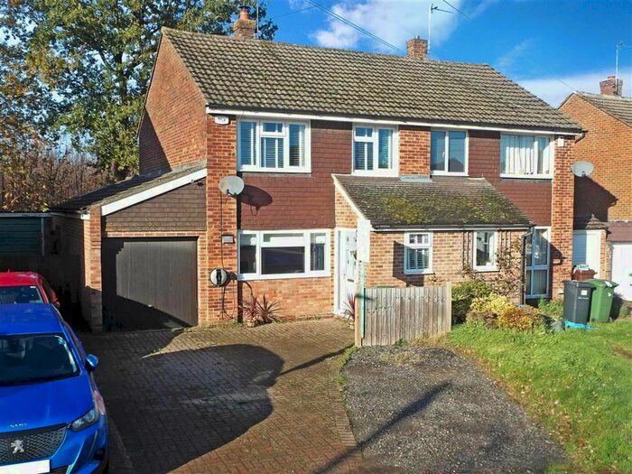 Houses for sale & to rent in ME15 0SL, Hunton Hill, Coxheath And Hunton