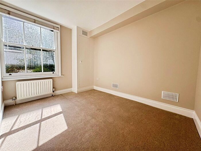 1 Bedroom Flat For Sale In Lime Hill Road, Tunbridge Wells, Kent, TN1
