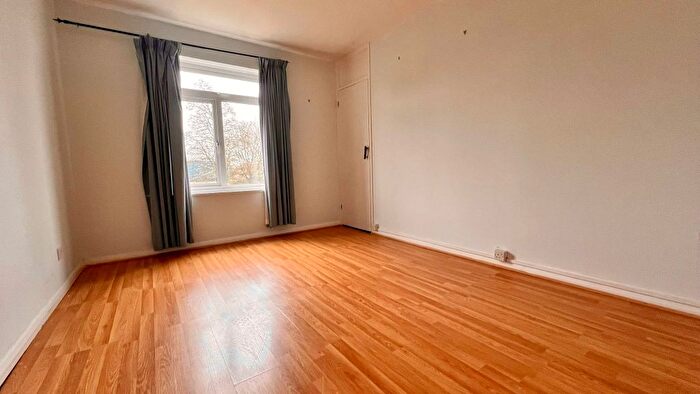 2 Bedroom End Of Terrace House To Rent In Forester Close, Swindon, SN3