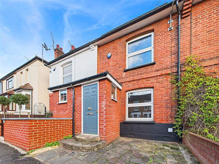 2 Bedroom Terraced House For Sale In Chase Road, Brentwood, CM14