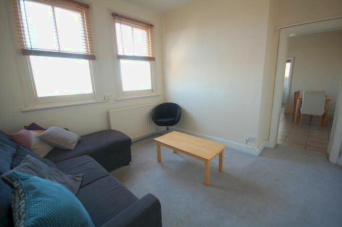 1 Bedroom Flat To Rent In Spencer Road, London, W4