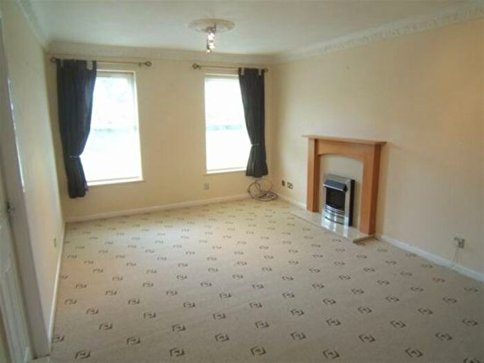 2 Bedroom Property To Rent In Howden Way, Wakefield, WF1