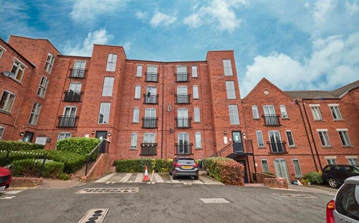 2 Bedroom Apartment To Rent In Trinity Lane, Hinckley, LE10