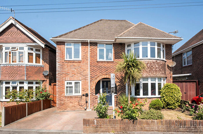 4 Bedroom Detached House For Sale In Wilton Crescent, Upper Shirley, Southampton, Hampshire, SO15