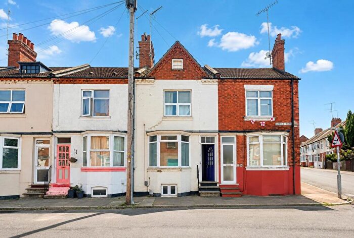 3 Bedroom Terraced House For Sale In Arnold Road, Northampton, NN2