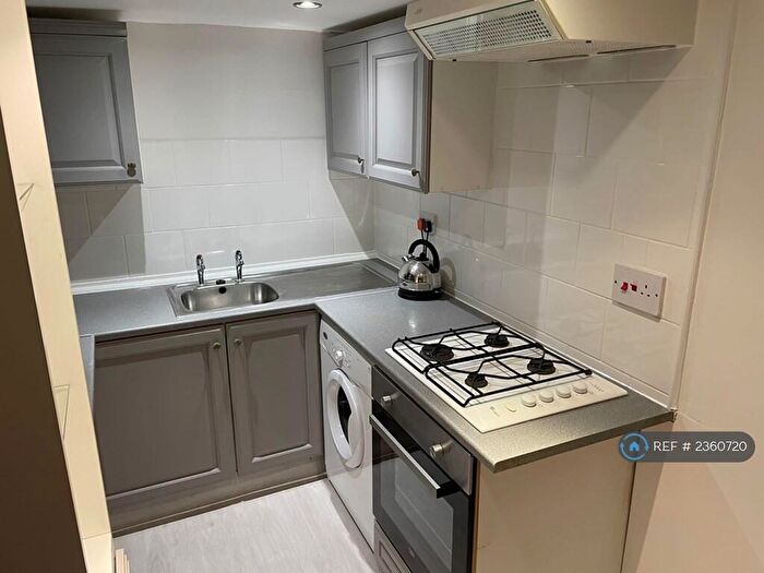 1 Bedroom Terraced House To Rent In Kensington Gardens, Carlton, Nottingham, NG4