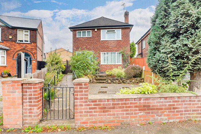 3 Bedroom Detached House For Sale In Wilford Lane, West Bridgford, Nottinghamshire, NG2