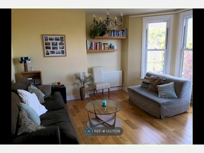 2 Bedroom Flat To Rent In Streatham Hill, London, SW16