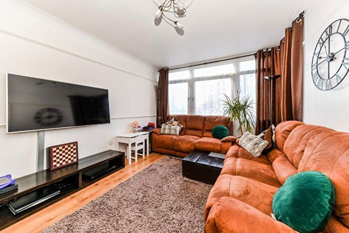 3 Bedroom Terraced House To Rent In Leopold Street, London, E3