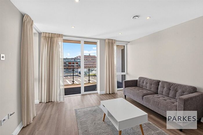 1 Bedroom Flat For Sale In Harefield Road, Uxbridge, UB8