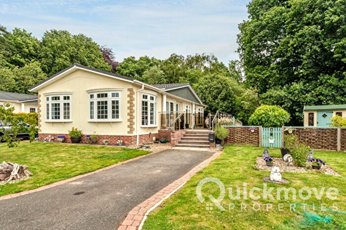 2 Bedroom Park Home For Sale In Norwich, Norfolk, NR10