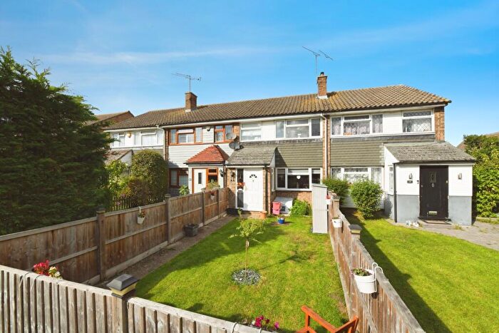 3 Bedroom Semi-Detached House For Sale In Mimosa Close, Brentwood, Essex, CM15