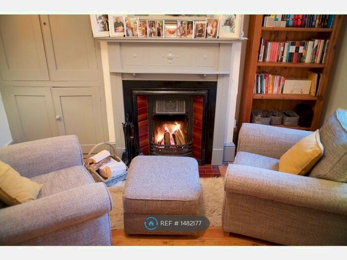 3 Bedroom Semi-Detached House To Rent In Wilton Road, Malvern, WR14