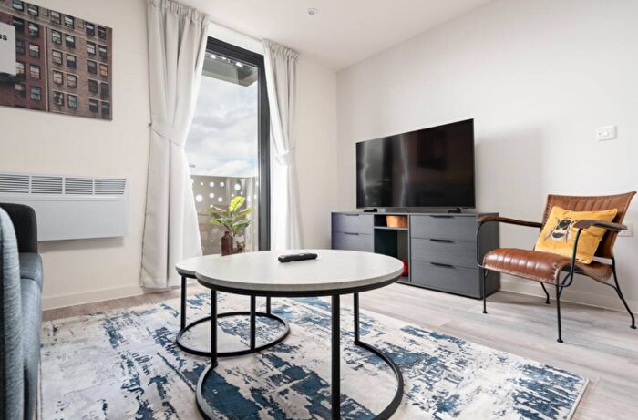 2 Bedroom Flat To Rent In Bevington Bush, Liverpool, Merseyside, L3