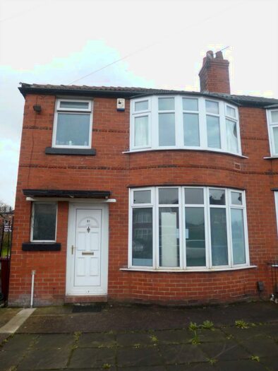 3 Bedroom Semi-Detached House To Rent In Victoria Road, Fallowfield, M14