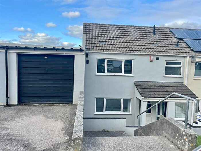 3 Bedroom End Of Terrace House For Sale In Plymouth, Devon, PL3