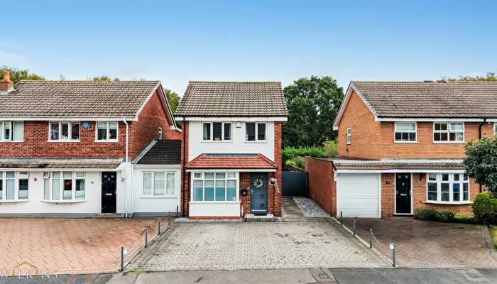 3 Bedroom Detached House For Sale In Swallowfield, Tamworth, Staffordshire, B79
