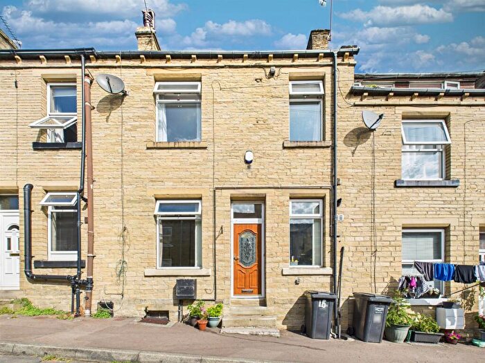 3 Bedroom Terraced House For Sale In , Hardy Street, Brighouse, HD6