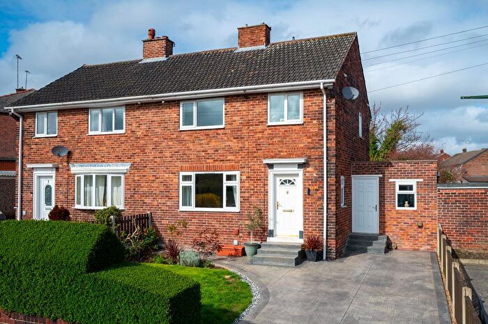 3 Bedroom Semi Detached House For Sale In Hail Mary Drive, Woodhouse, Sheffield, S13