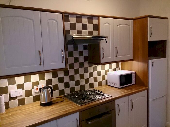 2 Bedroom Flat To Rent In Ashleigh Grove, Jesmond, Newcastle Upon Tyne, NE2