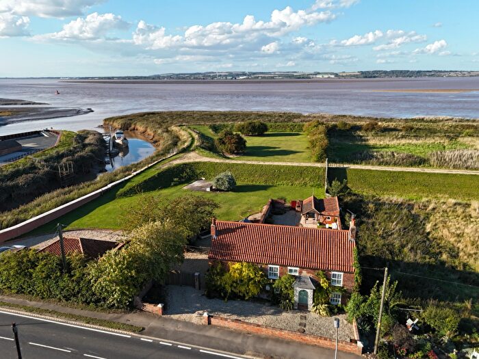 4 Bedroom Detached House For Sale In Sluice Road, South Ferriby, Barton-upon-humber, DN18