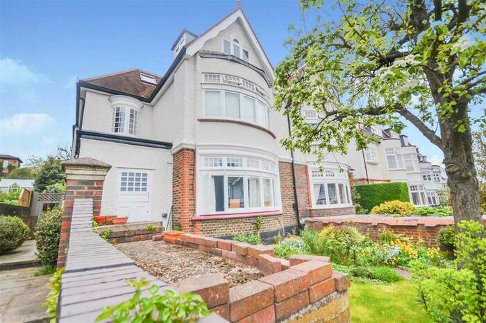 2 Bedroom Apartment To Rent In Vineyard Hill Road, Wimbledon Park, SW19
