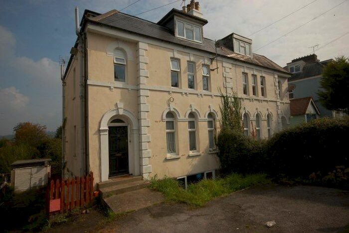 1 Bedroom Flat To Rent In New Town, Uckfield, TN22