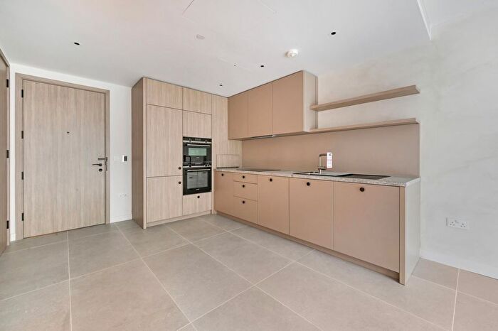 1 Bedroom Flat To Rent In Tapestry Apartments, Canal Reach, London, N1C