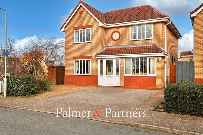 4 Bedroom Detached House For Sale In Cherry Blossom Close, Ipswich, Suffolk, IP8