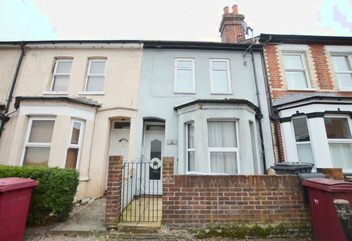 3 Bedroom Terraced House To Rent In Cardiff Road, RG1