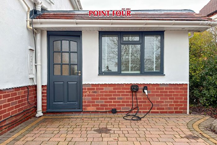 1 Bedroom Flat To Rent In Stratford Road, Solihull, B94