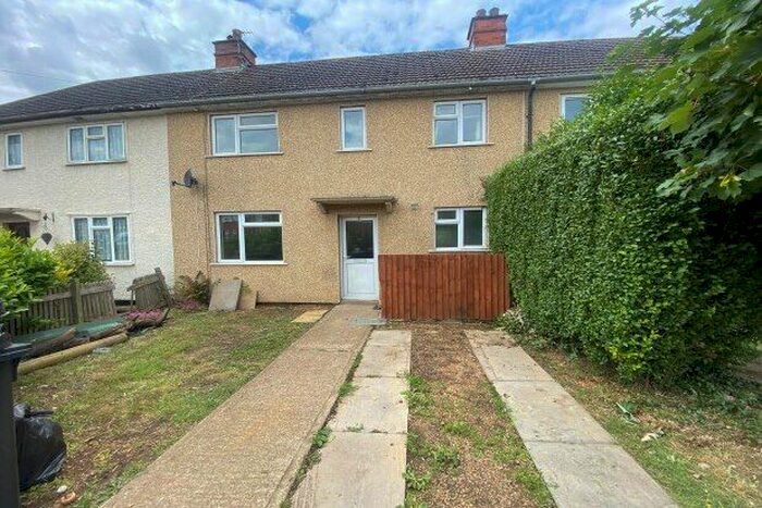 3 Bedroom Property To Rent In Auckland Road, Biggleswade, SG18