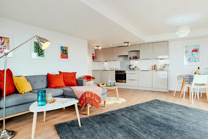 3 Bedroom Apartment To Rent In Vine Street, Liverpool, Merseyside, L7