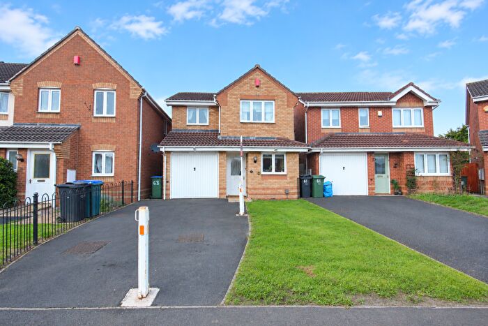 3 Bedroom Detached House For Sale In Clay Lane, Oldbury, B69